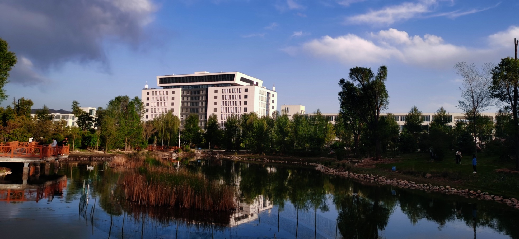 新校区校园风光-青海师范大学