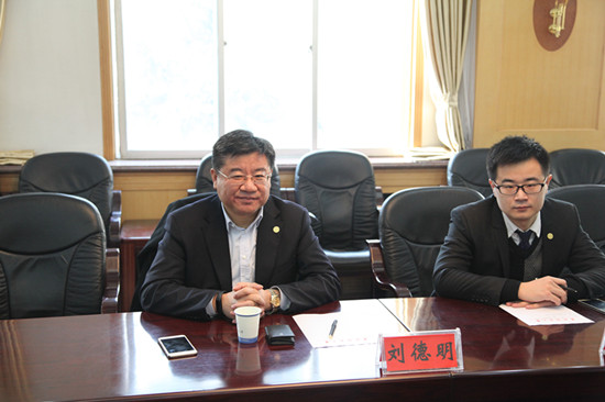刘董事长照片IMG_7115_副本.jpg