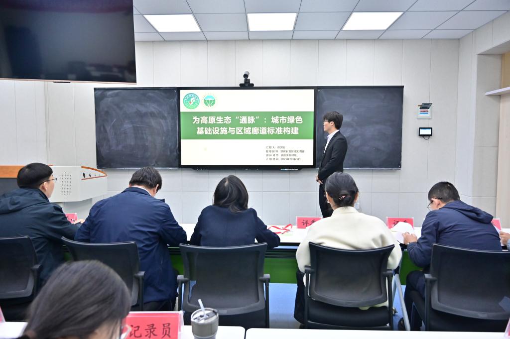 DSC_9866(1).jpg DSC_9866(1).jpg